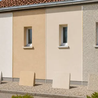 Image générée : Échantillons de façade sous ciel dégagé